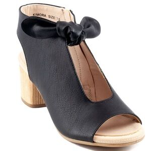 Women's Kimora Black Heeled Sandals size 10